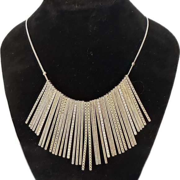 STATEMENT NECKLACE WITH RHINESTONES - Picture 1 of 3